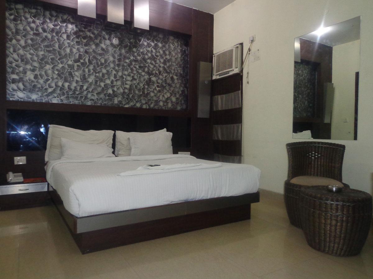 Cartel Palace Delhi  Ngoại thất bức ảnh